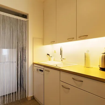 Newport Island Apartament