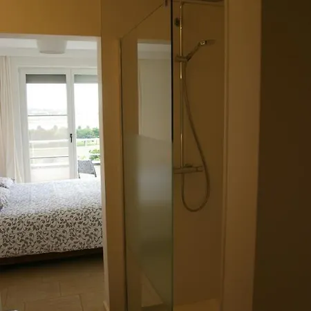 Newport Island Apartamento